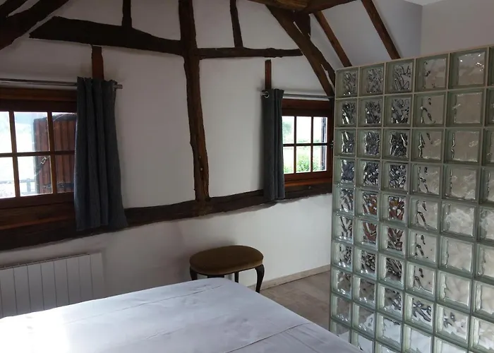 בית נופש Le Du Coudray, Avec Sauna La Fresnaie-Fayel